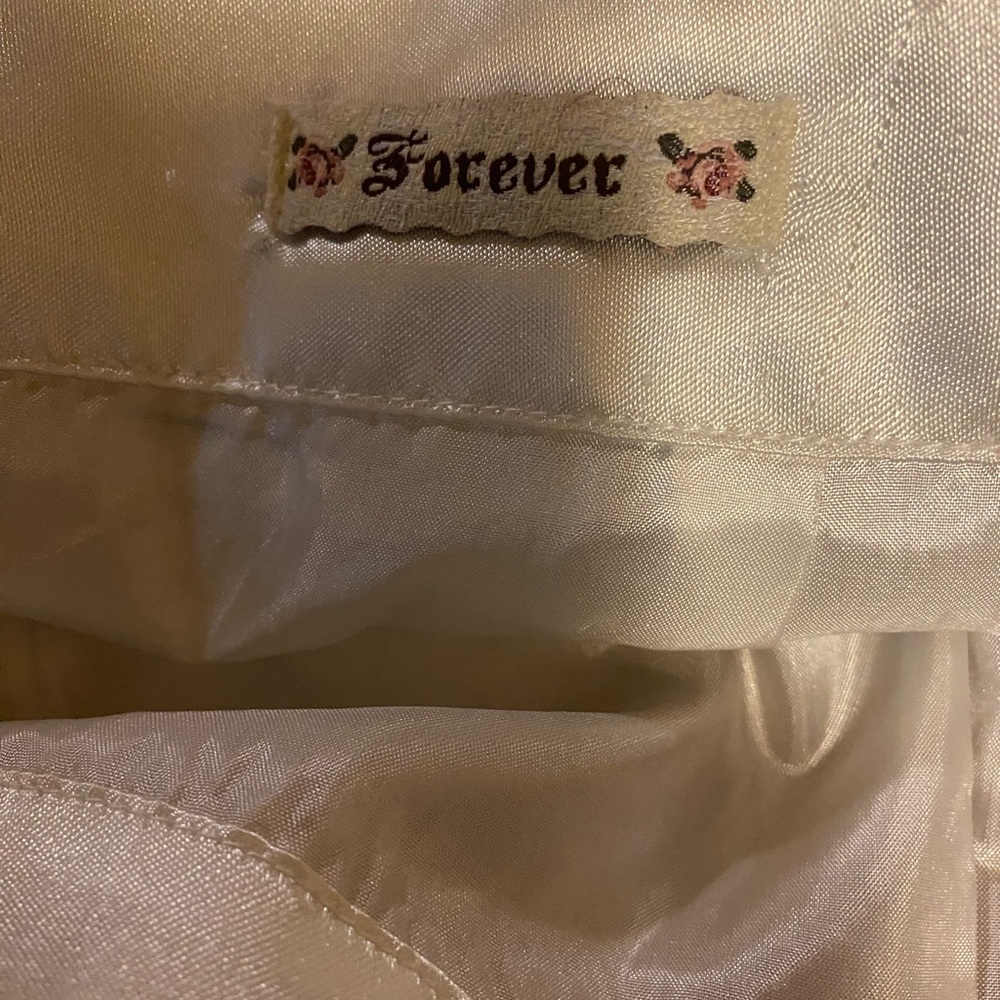 Forever 21 Cream and Black Floral A-Line Skirt - Picture 4 of 9